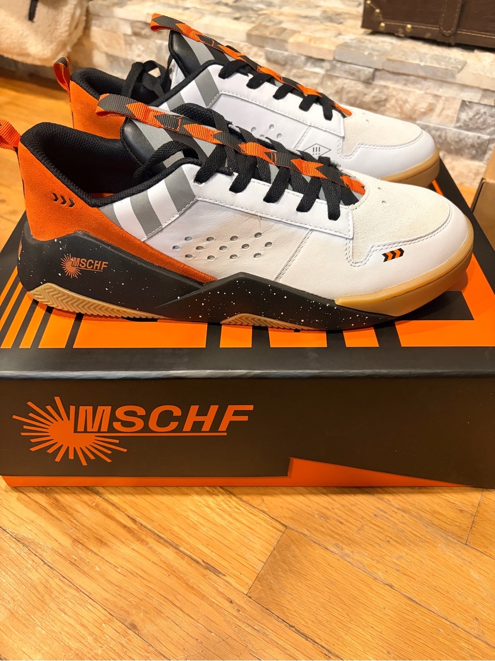 MSCHF FOWARD Low-Top Sneakers - Picture 3 of 6